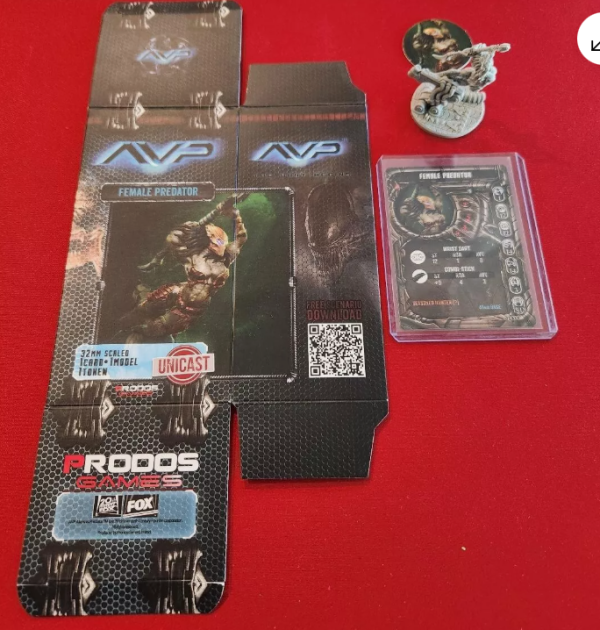 Prodos Games AvP Alien vs Predator Female Predator Open box